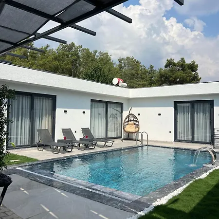 Solariss Villa *
